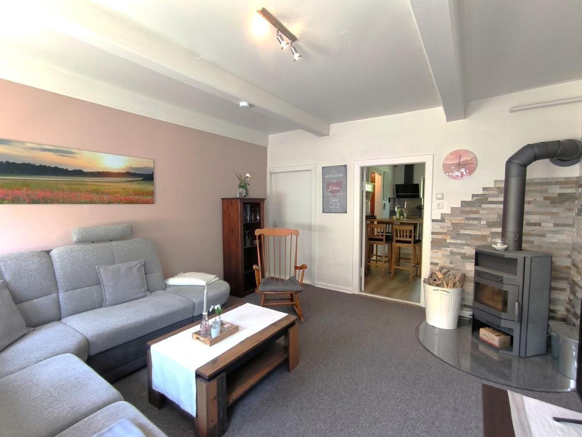 Ferienwohnung Zwischen Den Meeren - Schoene Und Gemuetliche Fewo Mit Garten Dorpstedt Exteriér fotografie